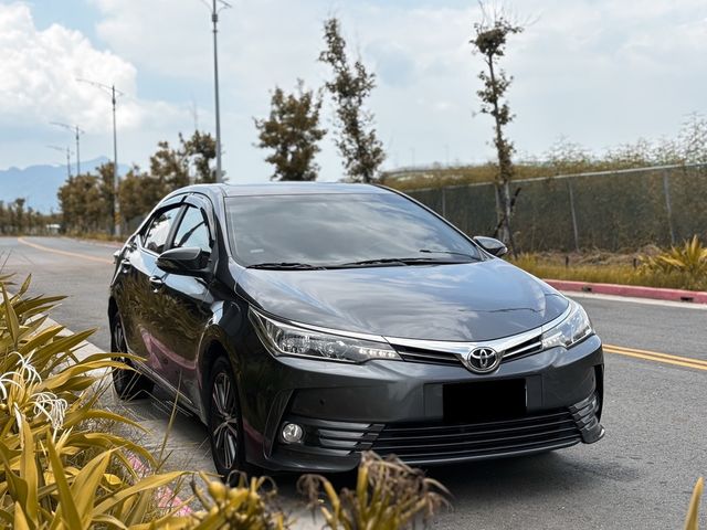 TOYOTA豐田 ALTIS  第3張相片