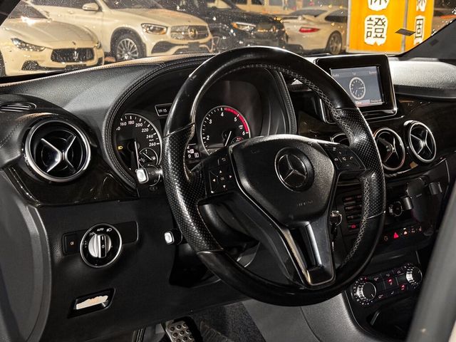 M-BENZ賓士 B200  第5張相片