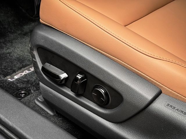 LEXUS凌志 UX300H  第11張相片