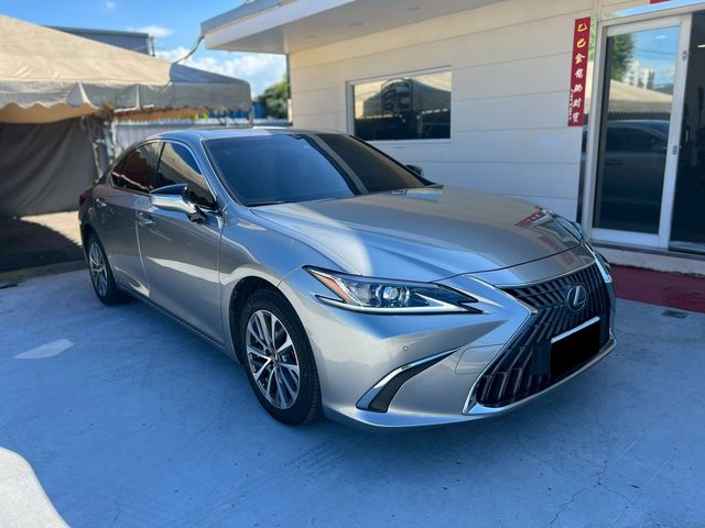 LEXUS凌志 ES300H  第2張相片