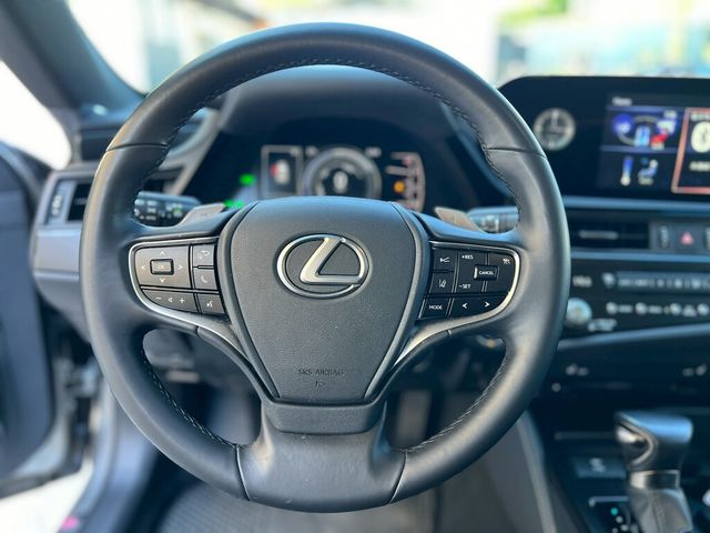 LEXUS凌志 ES300H  第6張相片