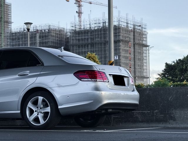 M-BENZ賓士 E200  第4張相片
