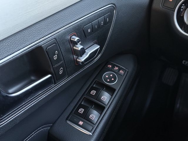 M-BENZ賓士 E200  第8張相片