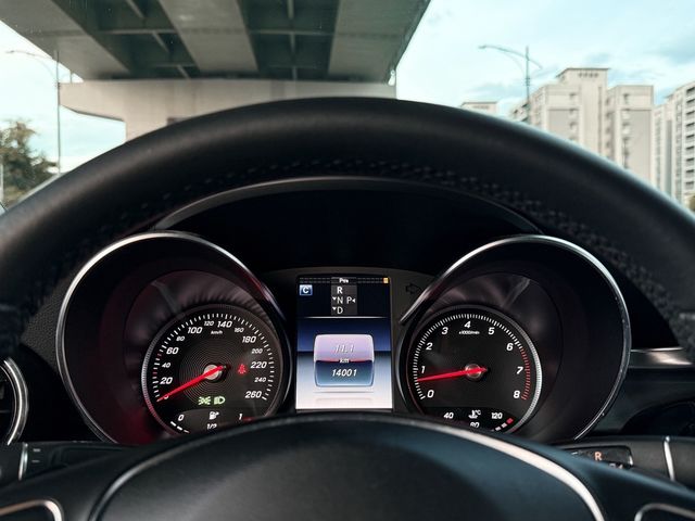 M-BENZ賓士 C180  第9張相片