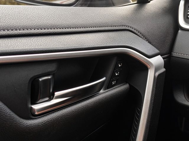 TOYOTA豐田 RAV4  第10張相片