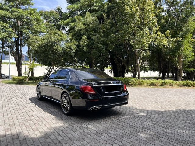 M-BENZ賓士 E200  第2張相片