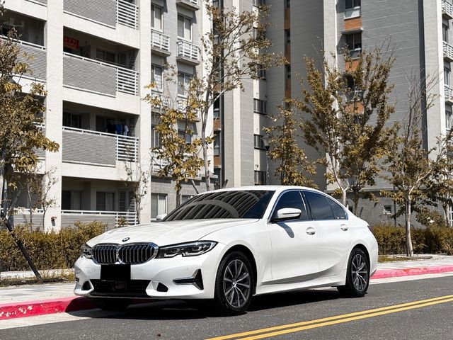 BMW寶馬 318I LUXURY  第1張相片