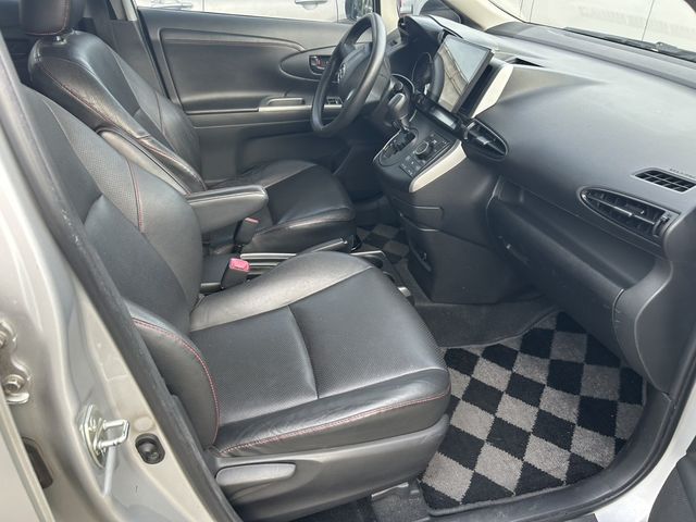 TOYOTA豐田 WISH  第3張相片