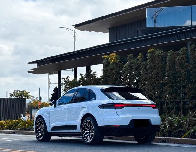 PORSCHE保時捷 MACAN  第4張相片