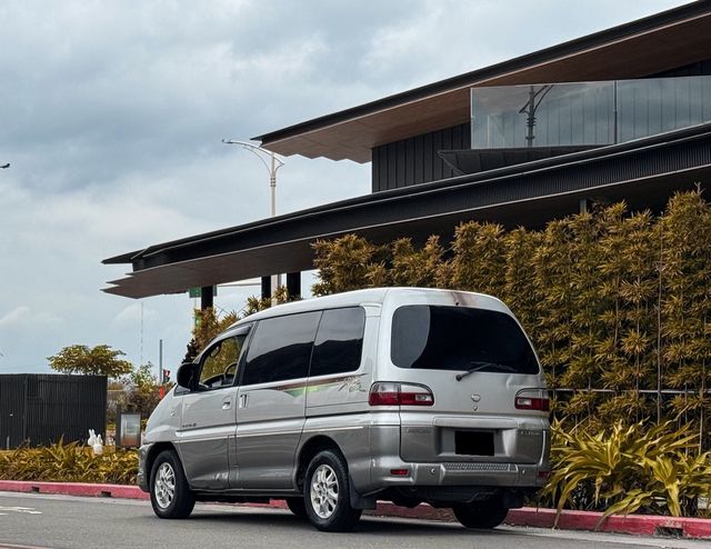 MITSUBISHI三菱 SPACE GEAR  第3張相片