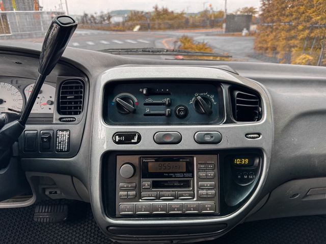 MITSUBISHI三菱 SPACE GEAR  第9張相片