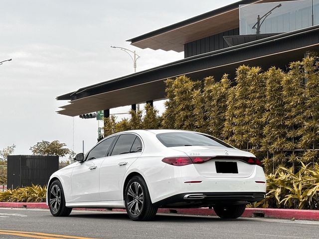 M-BENZ賓士 E200  第2張相片