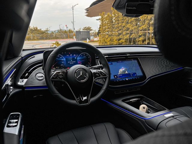 M-BENZ賓士 E200  第7張相片