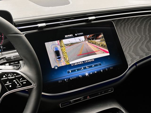 M-BENZ賓士 E200  第8張相片