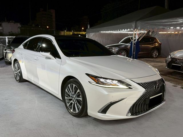 LEXUS凌志 ES250  第2張相片
