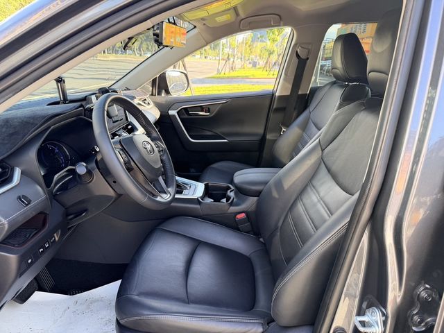 TOYOTA豐田 RAV4  第5張相片
