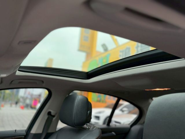 BMW寶馬 523I  第10張相片