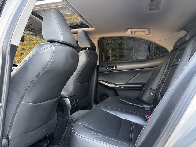 LEXUS凌志 IS250  第9張相片
