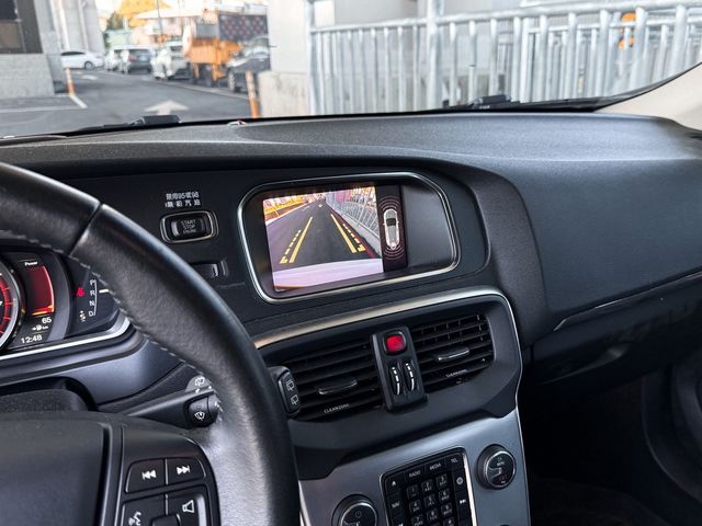 VOLVO富豪 V40  第8張相片