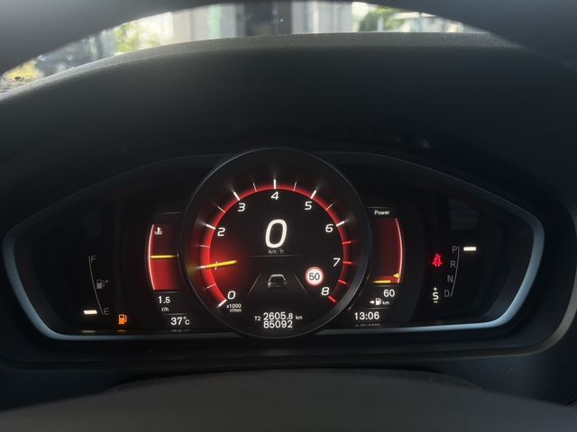 VOLVO富豪 V40  第10張相片