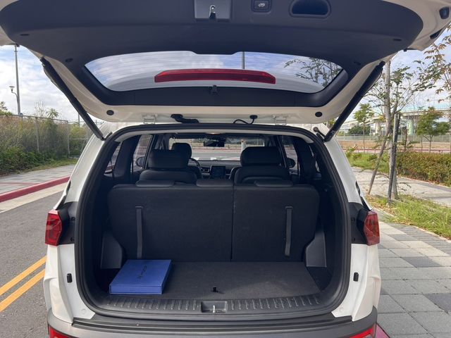 HYUNDAI現代 CUSTIN  第5張相片