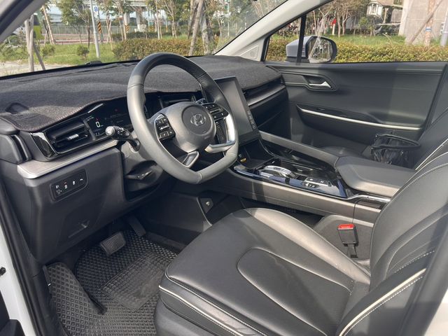 HYUNDAI現代 CUSTIN  第13張相片