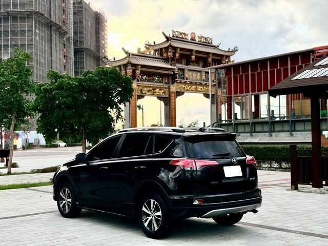 TOYOTA豐田 RAV4  第4張相片