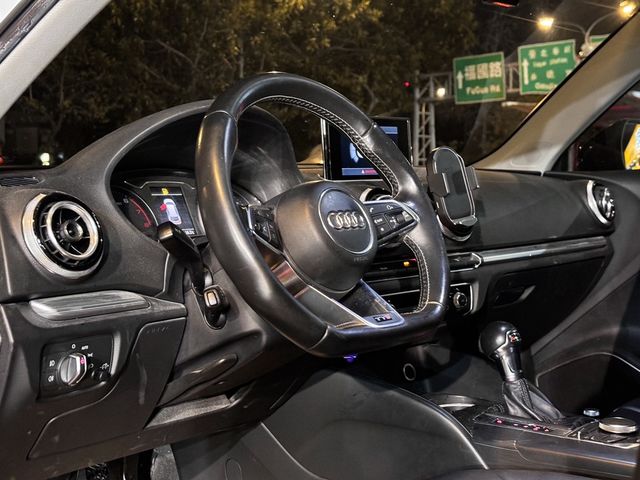 AUDI奧迪 A3  第8張相片