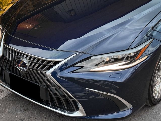 LEXUS凌志 ES300H  第2張相片