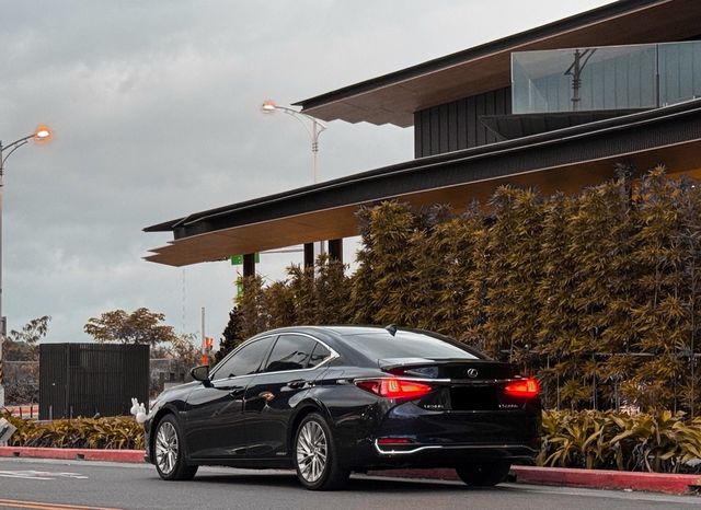 LEXUS凌志 ES300H  第3張相片