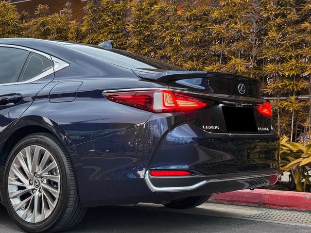 LEXUS凌志 ES300H  第4張相片