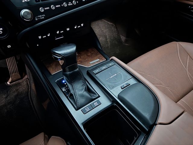 LEXUS凌志 ES300H  第11張相片