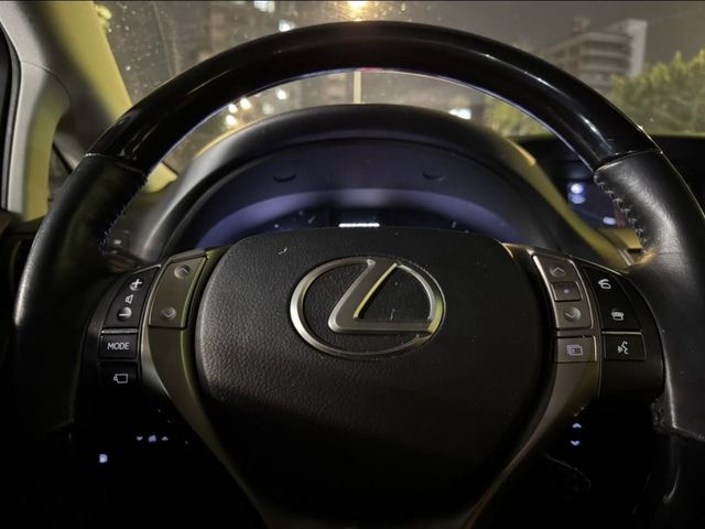 LEXUS凌志 RX450H  第8張相片