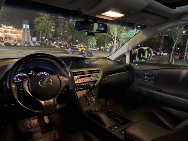 LEXUS凌志 RX450H  第9張相片