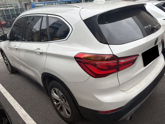 BMW寶馬 X1  第3張相片