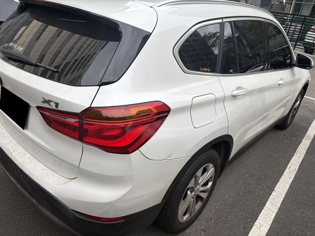 BMW寶馬 X1  第4張相片
