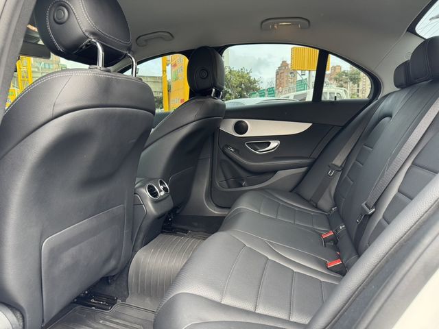 M-BENZ賓士 C180  第5張相片