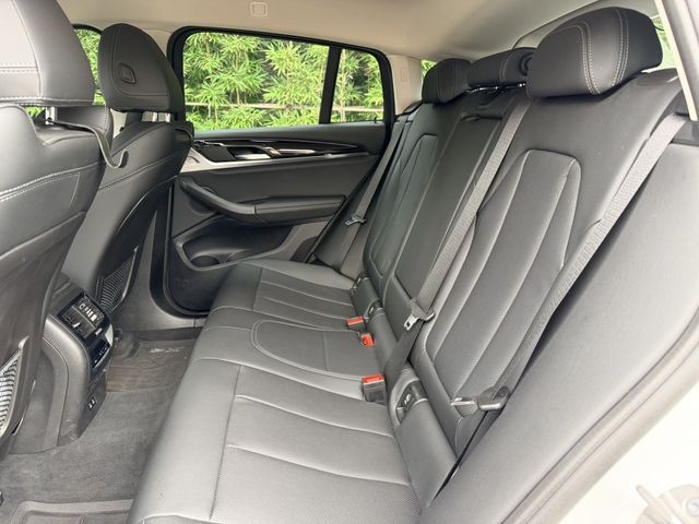 BMW寶馬 X4 XDRIVE20I  第6張相片