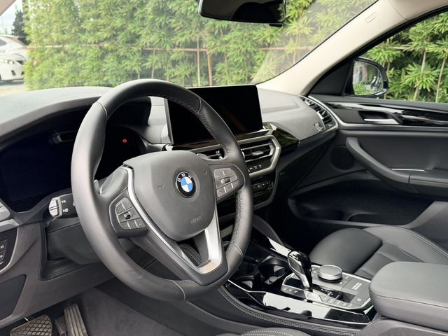 BMW寶馬 X4 XDRIVE20I  第9張相片