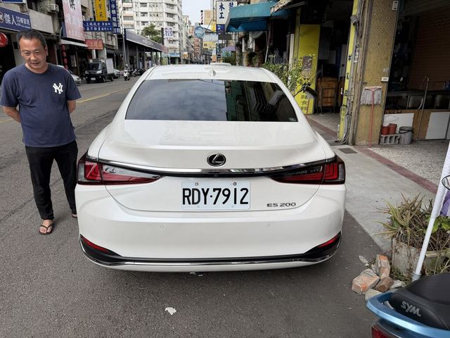 LEXUS凌志 ES200  第1張相片