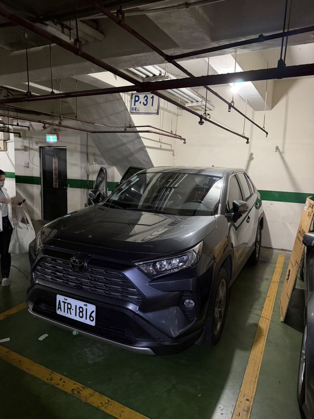 TOYOTA豐田 RAV4  第2張相片