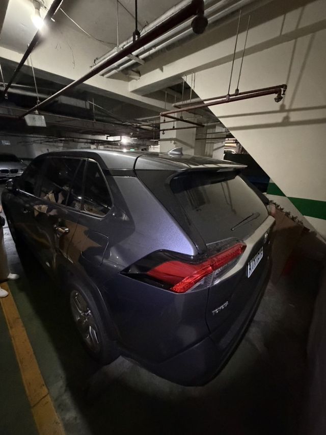 TOYOTA豐田 RAV4  第3張相片