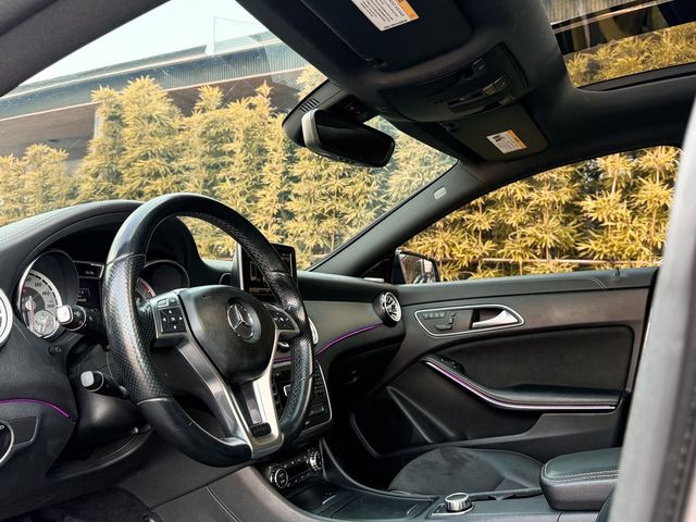 M-BENZ賓士 CLA250  第5張相片