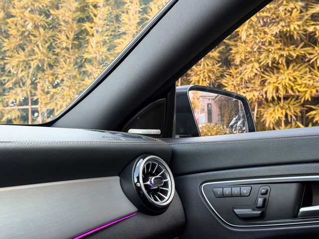 M-BENZ賓士 CLA250  第7張相片