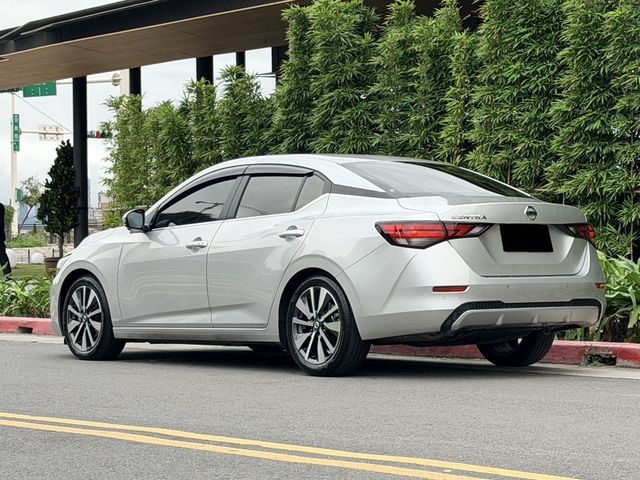 NISSAN日產 SENTRA  第4張相片