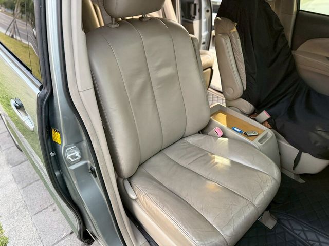 TOYOTA豐田 PREVIA  第14張相片