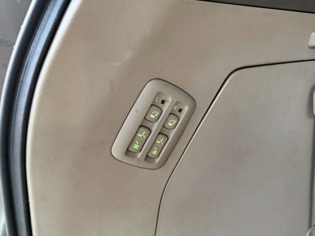 TOYOTA豐田 PREVIA  第15張相片