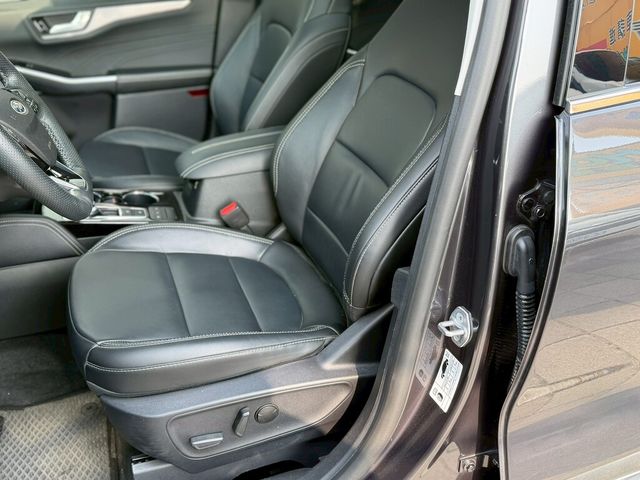 FORD福特 KUGA  第6張相片