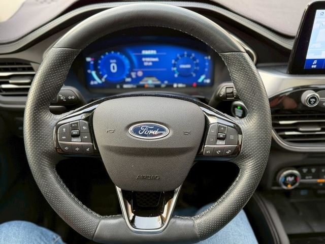 FORD福特 KUGA  第7張相片