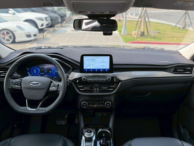 FORD福特 KUGA  第13張相片